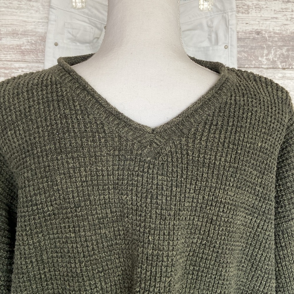 Men’s Vintage American Eagle Sweater - Picture 2 of 8